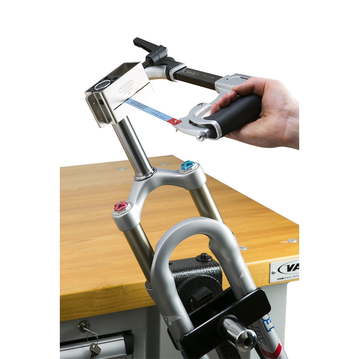 VAR Fork Pivot Sawing Guide