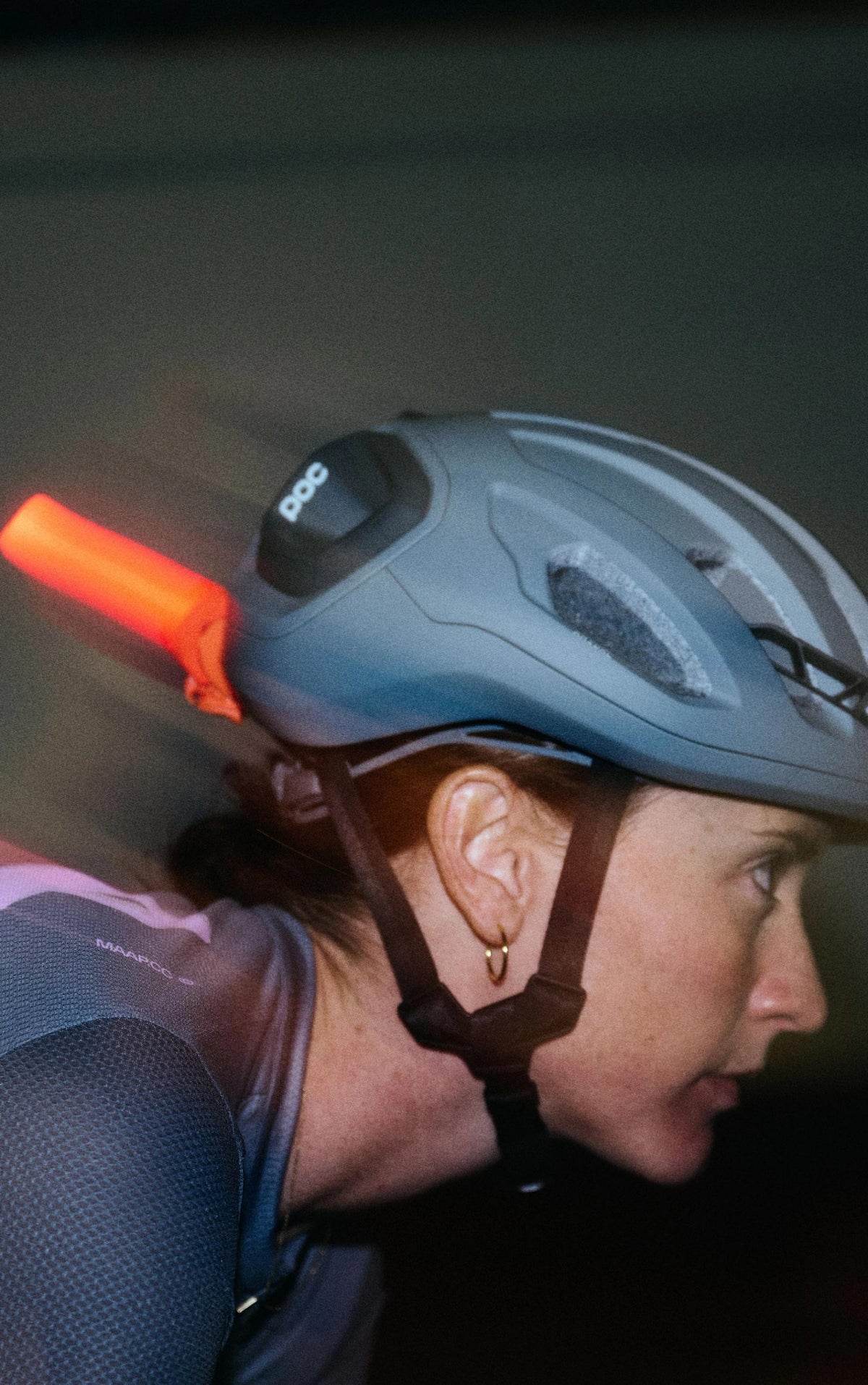 Črna lučka za čelado KNOG POC AMIDAL