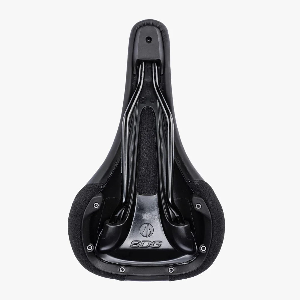 SDG BEL-AIR V3 MAX Wide Sattel mit Stahlstreben, Schwarz