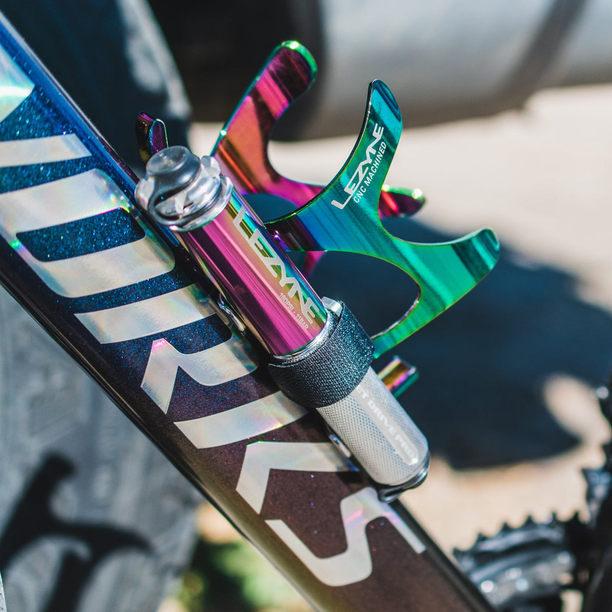 Svart LEZYNE ramfäste i aluminium för Pocket Drive Pro