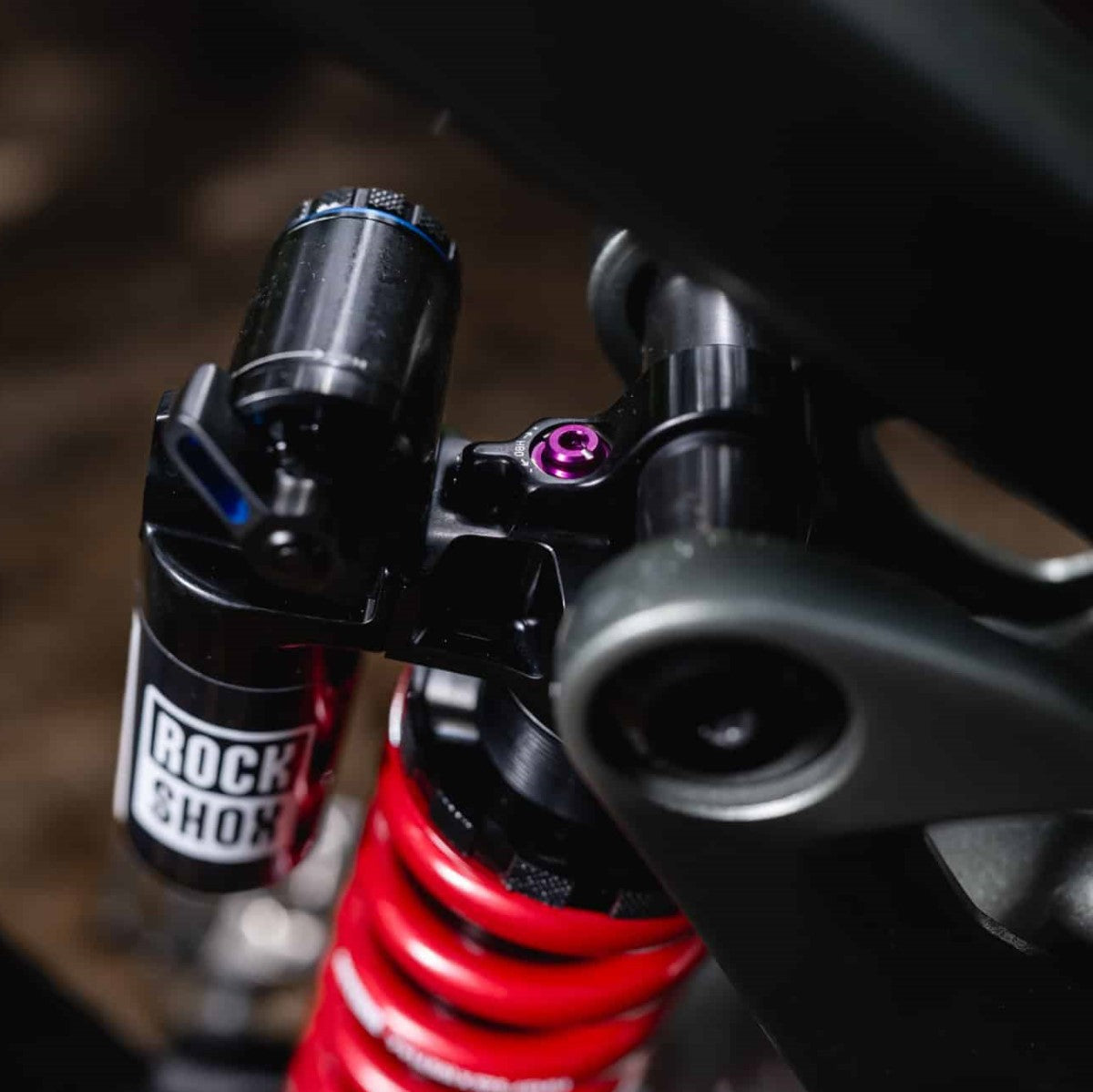 Amortisseur ROCKSHOX VIVID ULTIMATE RC2T HBO Standard pour Santa Cruz Megatower 2 (2023+)