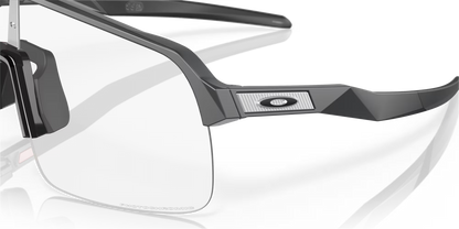 Okuliare OAKLEY SUTRO LITE matný karbón, číre fotochromatické sklo - O9463-4539