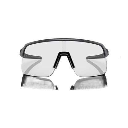 Okuliare OAKLEY SUTRO LITE matný karbón, číre fotochromatické sklo - O9463-4539