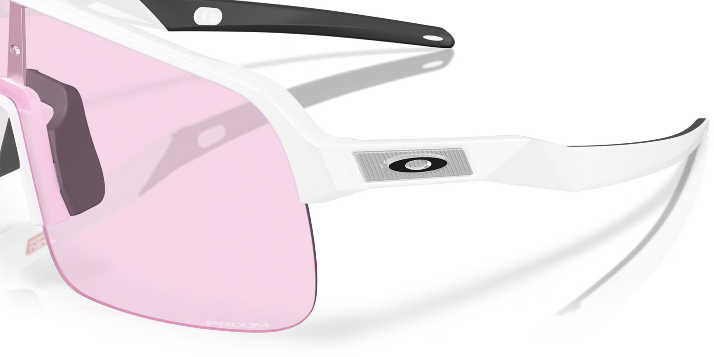OAKLEY SUTRO LITE S Matt White Prizm Low Light-glasögon - OO9496-0834