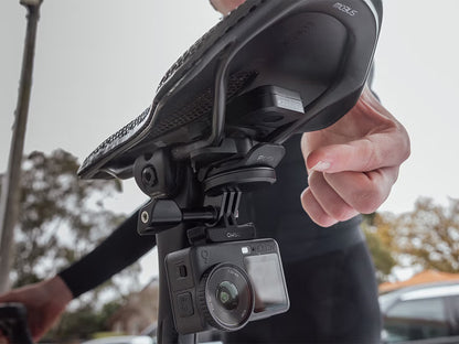 Soporte de fijación para alarma y localizador QUADLOCK SADDLE RAIL ADAPTOR bajo el sillín