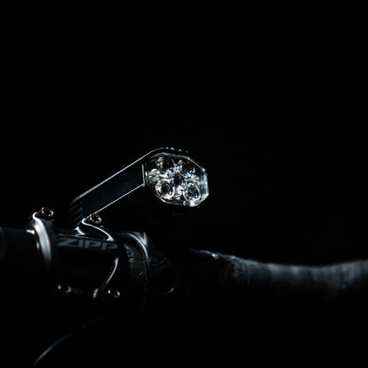 LEZYNE FUSION DRIVE 500+ montata sul manubrio