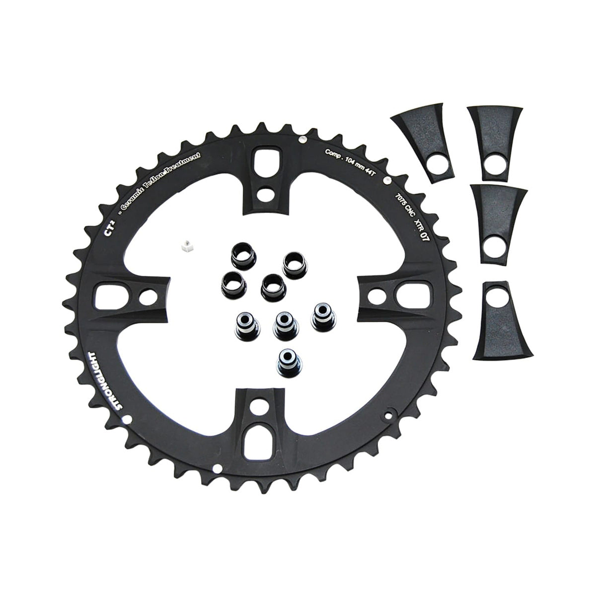 Plato exterior STRONGLIGHT CT² para SHIMANO XTR M970 de 9 velocidades, 4 agujeros, 104 mm — vista del plato sobre fondo blanco