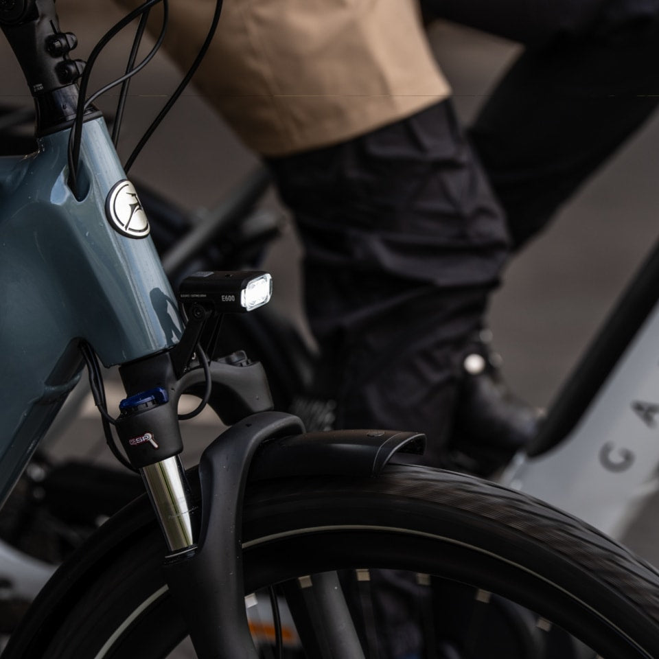 Éclairage Avant BBB E-STRIKE URBAN 2000 avec Commande Filaire