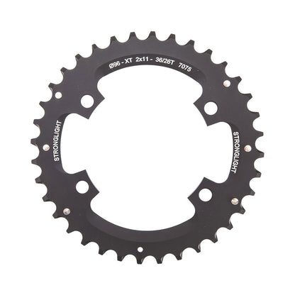 Zębatka zewnętrzna STRONGLIGHT Shimano XT M8000/SLX M7000, 11-rzędowa, 4 otwory, 96 mm — widok zębatki na białym tle
