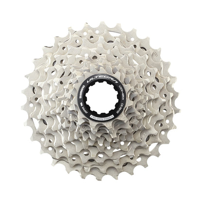 Cassetta 12 velocità SHIMANO ULTEGRA CS-R8101 – foto principale su sfondo bianco