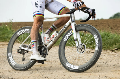 Ruota Anteriore ENVE G SES 6.7 PRO Tubeless Ready (Center Lock) Nero/Bianco