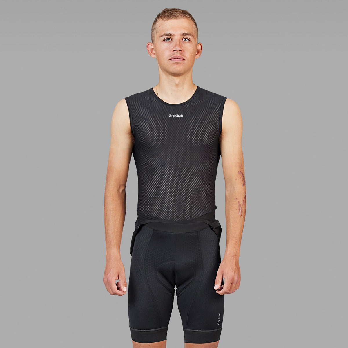 GRIPGRAB ULTRALIGHT MESH Sleeveless Base Layer Black