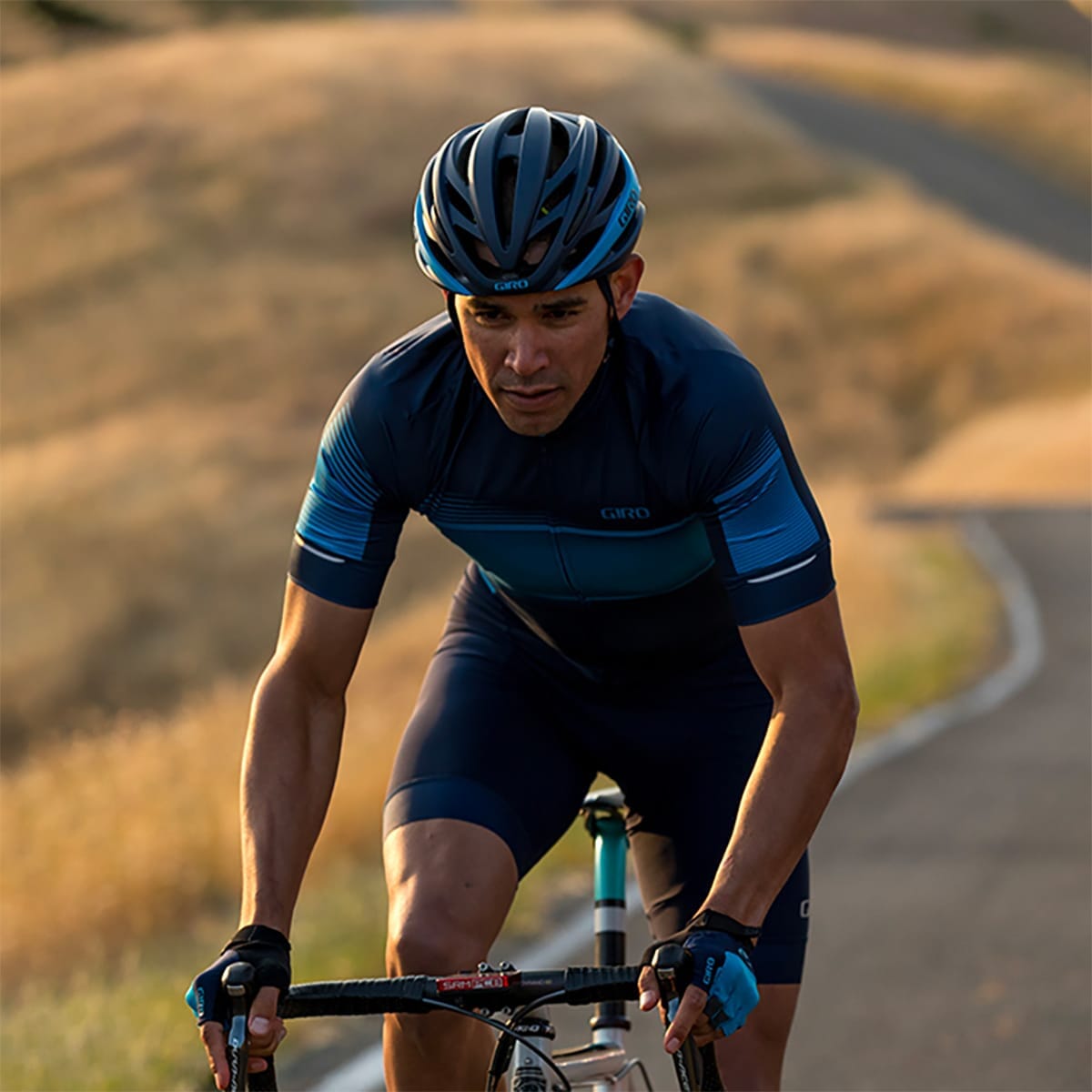 GIRO SYNTAX MIPS Road Helmet Matte Black