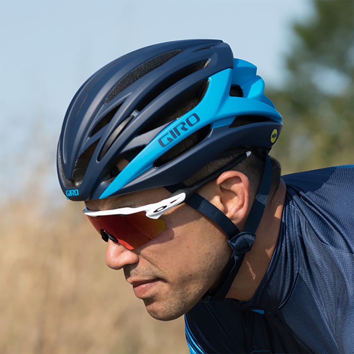 GIRO SYNTAX MIPS Casco da strada nero opaco/rosso