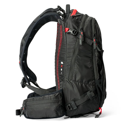 Mochila USWE ZIPPERED DAYPACK 16 L Negra