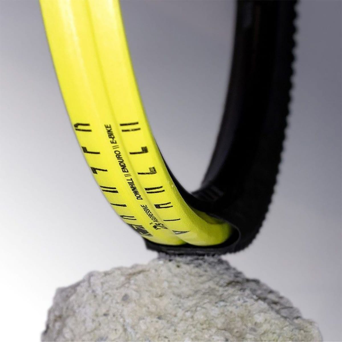 PANZER XC GEN3C 29" 2.1"-2.4" / 25 mm Schiuma antipizzicamento