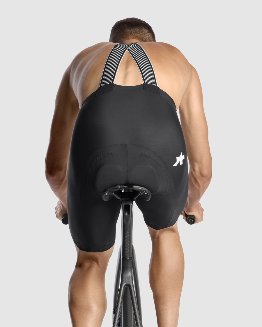 ASSOS EQUIPE R S11 Bib Shorts Black