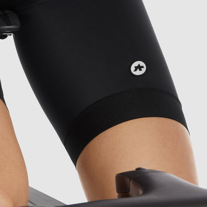 Calção Curto com Suspensórios ASSOS UMA GT Feminino C2 Preto