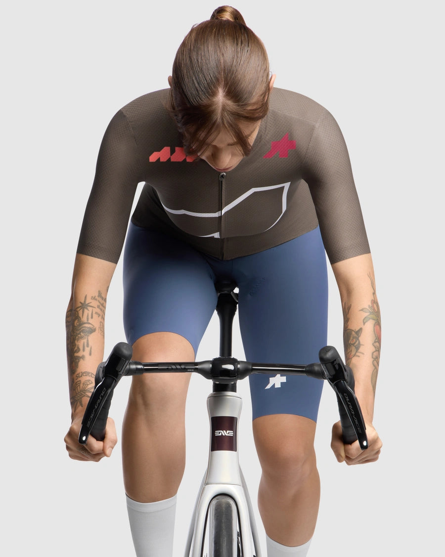 ASSOS DYORA R S11 We are the A Långärmad brun damtröja