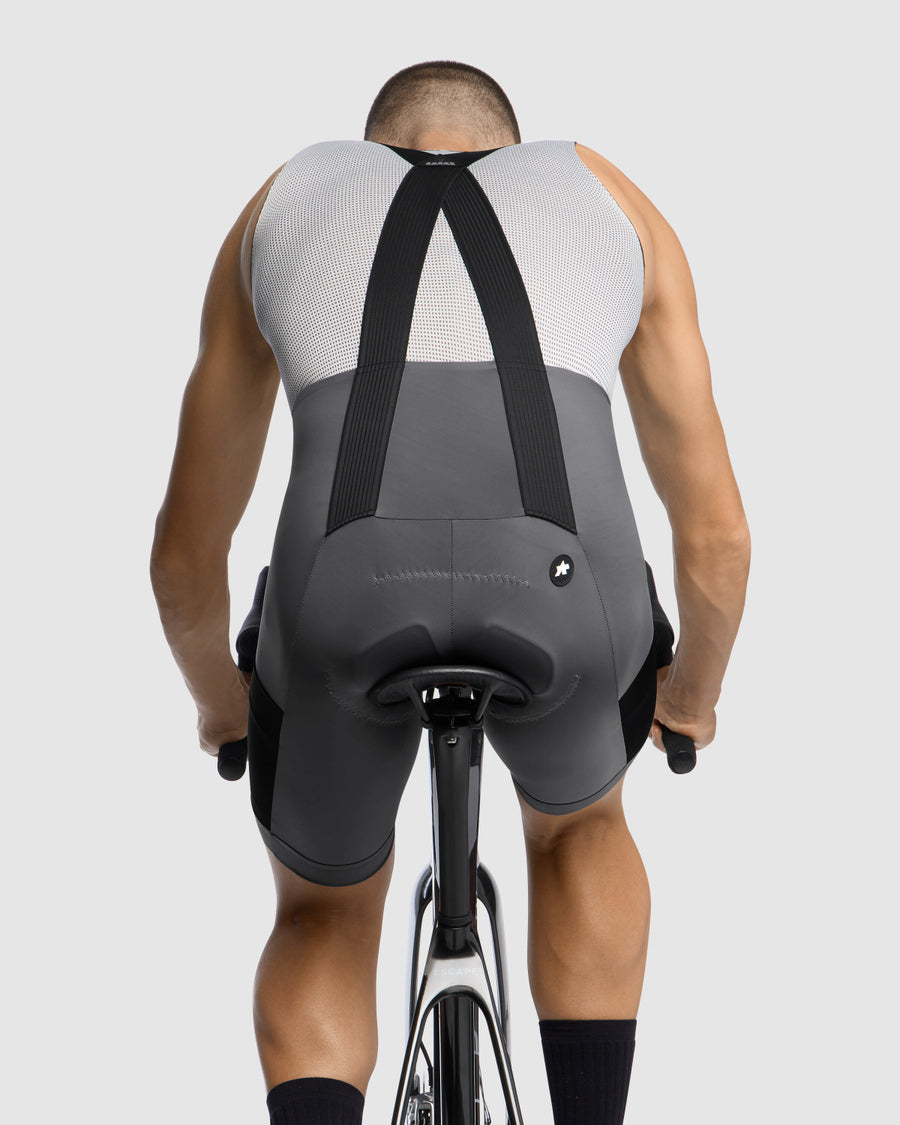 ASSOS TACTICA KIESKAFER GRAVEL T5 Bib Short Grå