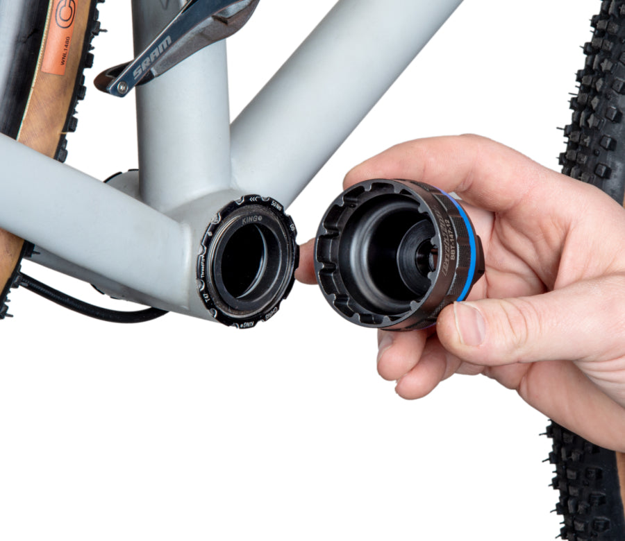 Park Tool BBT-147-12 inserito in un movimento centrale Chris King
