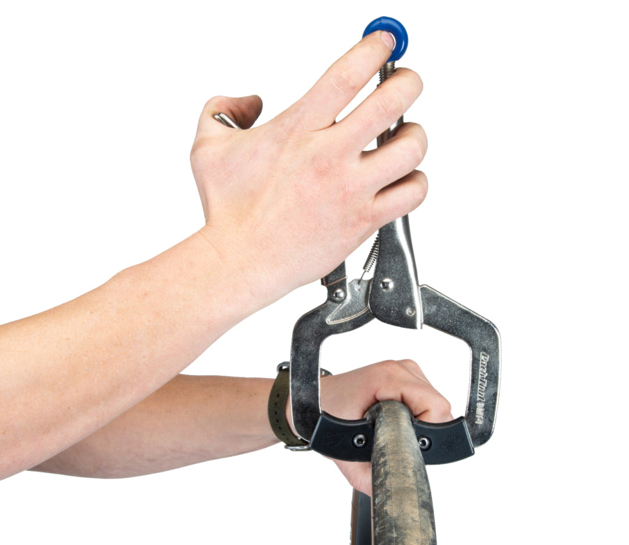 Park Tool BMT-1 naudojamas padangai