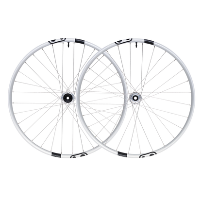 Wielstel CRANKBROTHERS SYNTHESIS Aluminium 2.0 E-BIKE I9 27.5" 15x110/12x148 mm Boost Zilver