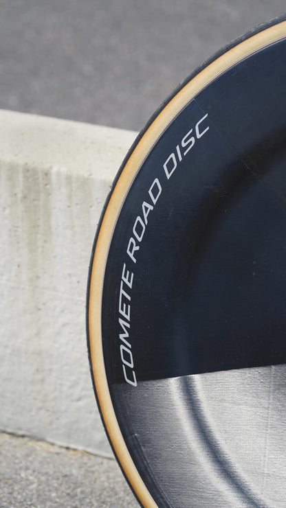 Polno kolo MAVIC COMETE ROAD