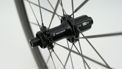 Coppia di Ruote SCOM RACE Tubeless Ready (Center Lock)