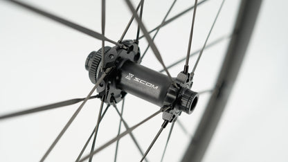 Coppia di Ruote SCOM RACE Tubeless Ready (Center Lock)