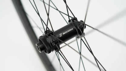 Coppia di Ruote SCOM CORSA 45 Tubeless Ready (Center Lock)