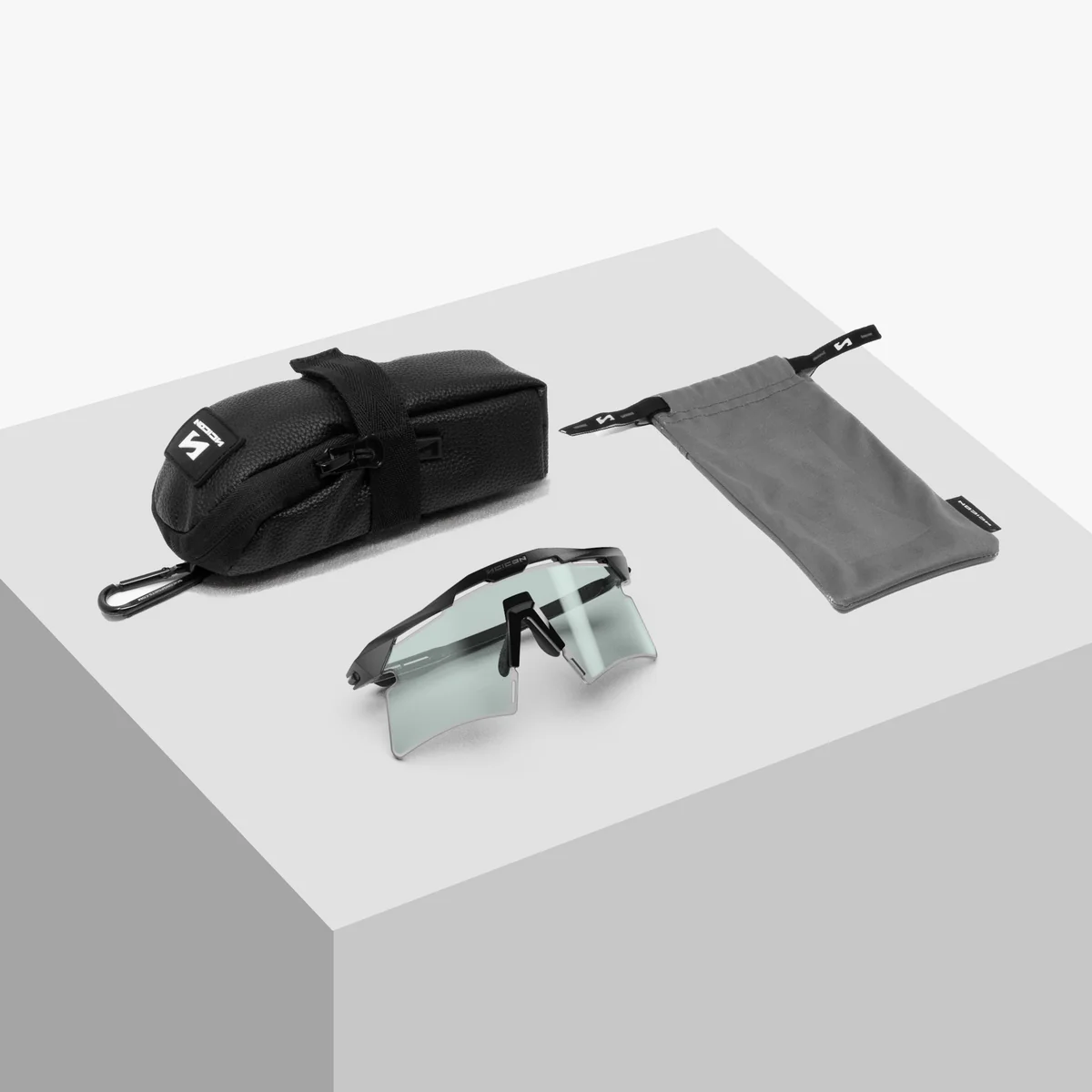 SCICON AEROSHADE 2.0 TITANIUM Vita metallglasögon Blågrön fotokromisk lins