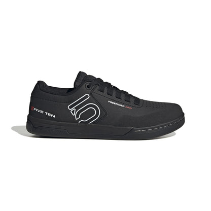 ADIDAS FIVE TEN FREERIDER PRO maastopyöräilykengät, musta/valkoinen