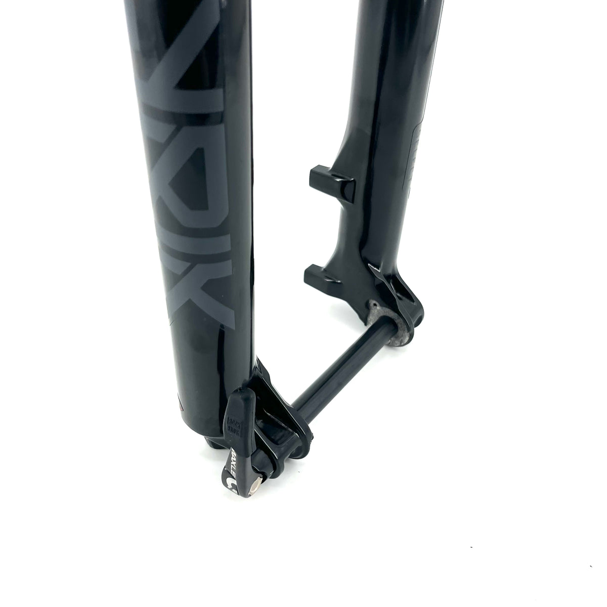 Fourche ROCKSHOX LYRIK SELECT+ CHARGER RC 29" DEBONAIR+ Conique 15x110mm Boost Noir