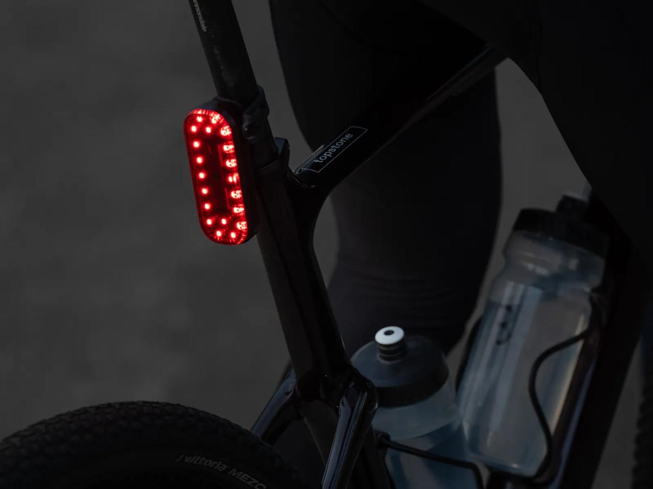 Luz Trasera BBB SIGNAL RADAR 80 Lumens