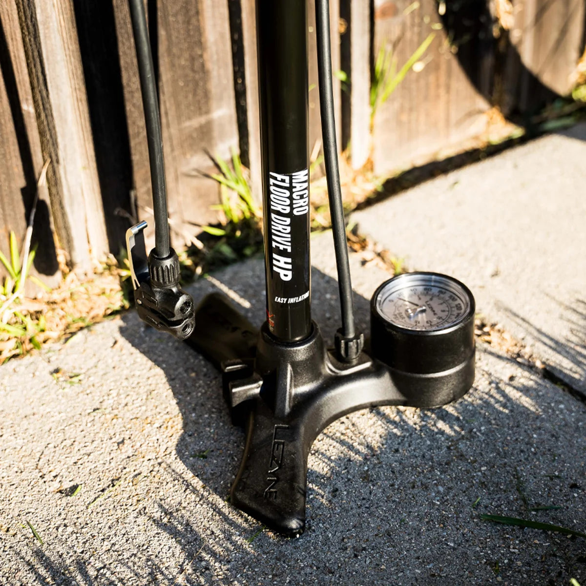 LEZYNE MACRO FLOOR DRIVE DV golvpump, svart