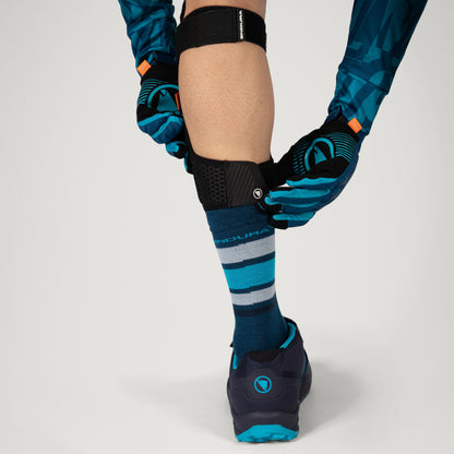 ENDURA MT500 D3O juodos blauzdų apsaugos