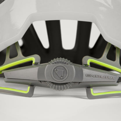 Casco Strada ENDURA FS260-PRO MIPS Nero/Giallo