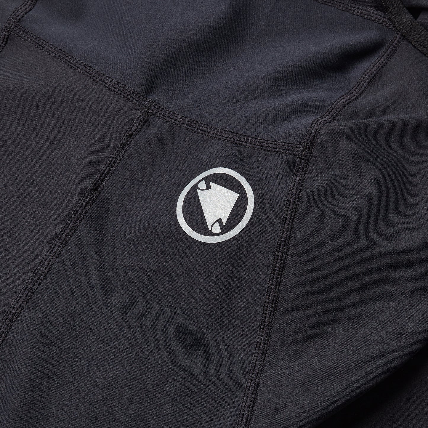 ENDURA LOOP Kurze Trägerhose Schwarz