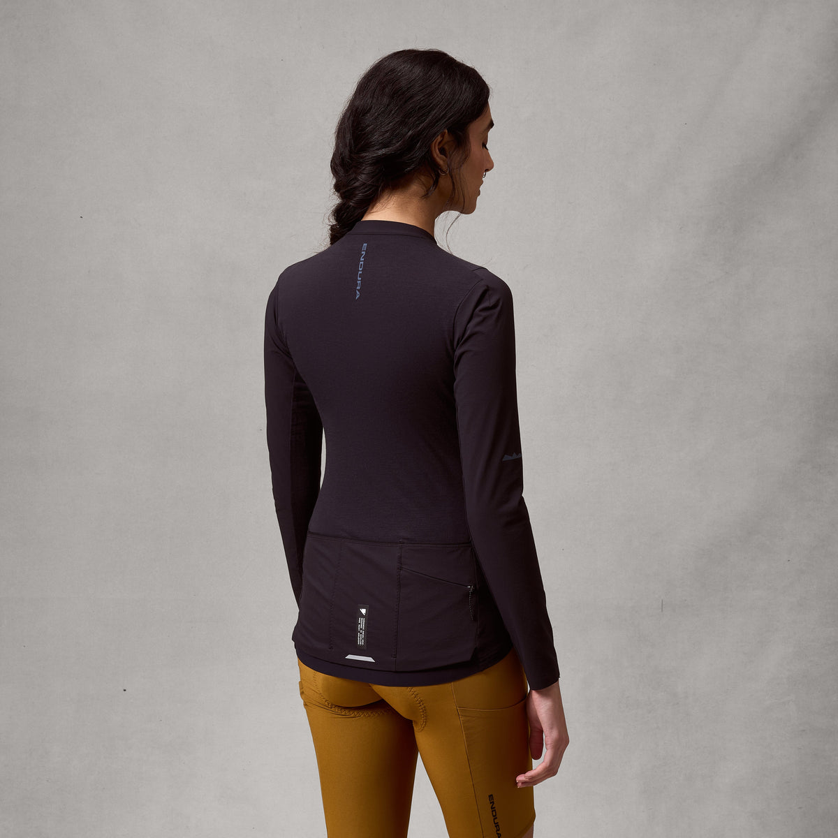 Ženski kolesarski dres ENDURA ALLTRACK RIDE z dolgimi rokavi, črn