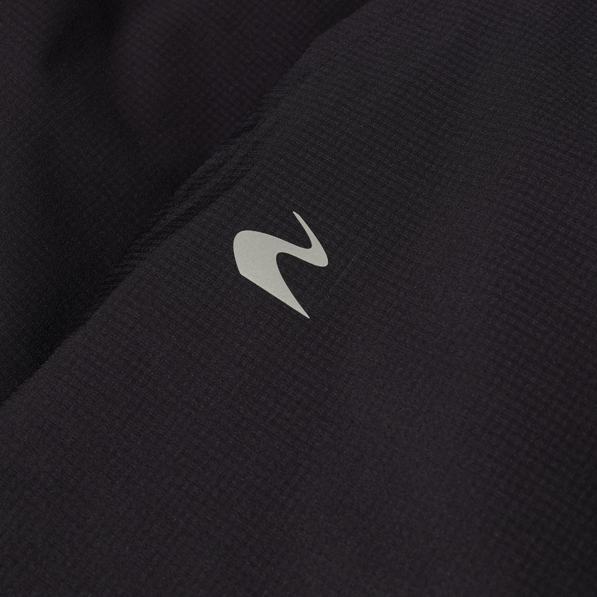 Černá bunda ENDURA ALLTRACK RACE CAPE