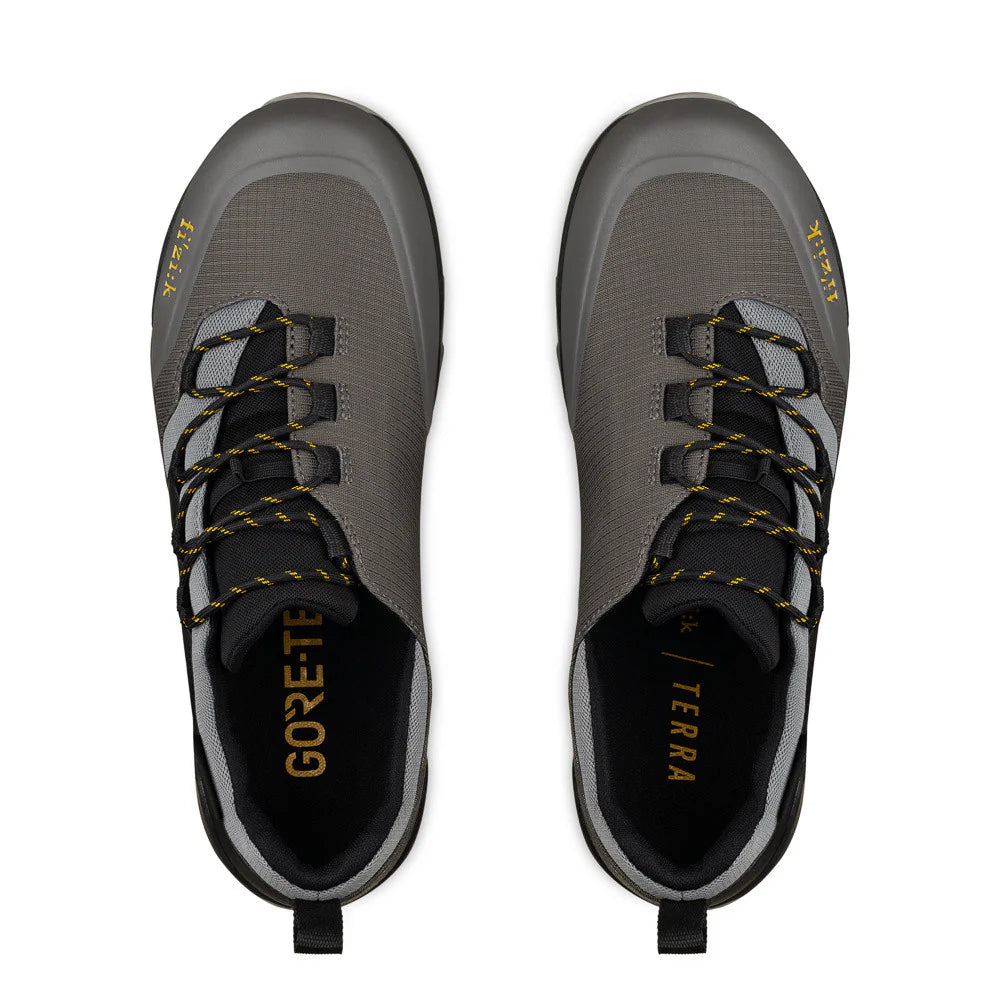 FIZIK TERRA ERGOLACE GTX FLAT -maastopyöräilykengät, harmaa/musta