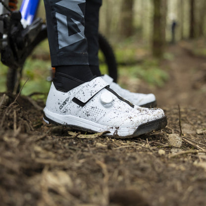 Buty MTB SHIMANO GE900 HS Białe