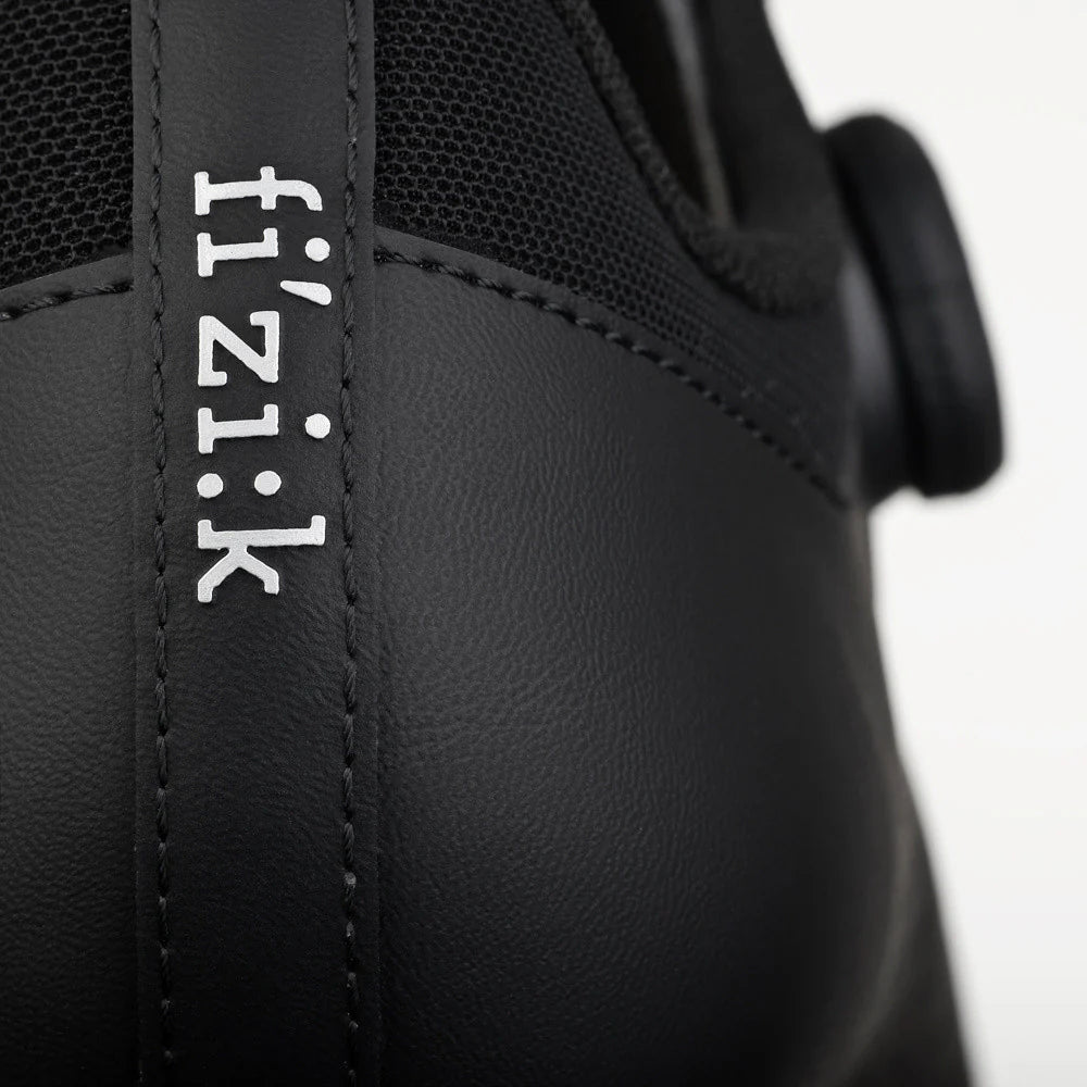 FIZIK VENTO OMNA WIDE Rennradschuhe, Schwarz