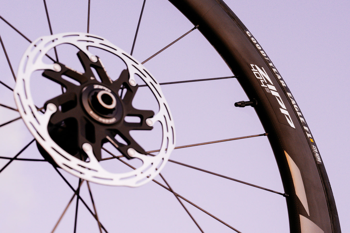 ZIPP 404 S A1 forhjul Sort