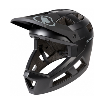 ENDURA SINGLETRACK INTEGRAL MIPS MTB-hjelm i sort — hvid baggrund