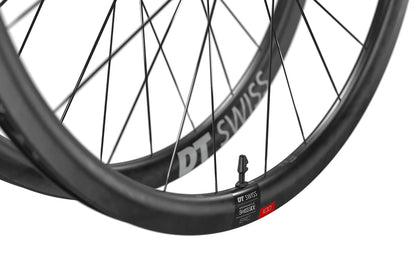 Koło Przednie DT SWISS ERC 1100 DICUT 45 DISC Tubeless Ready (Center Lock)