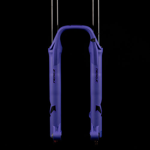 Fourche FORMULA NERO R 29" Axe 20x110mm Boost Ultraviolet