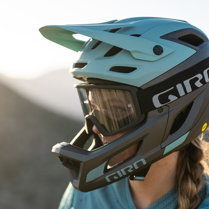 Kask MTB GIRO COALITION MIPS SPHERICAL zielony/czarny