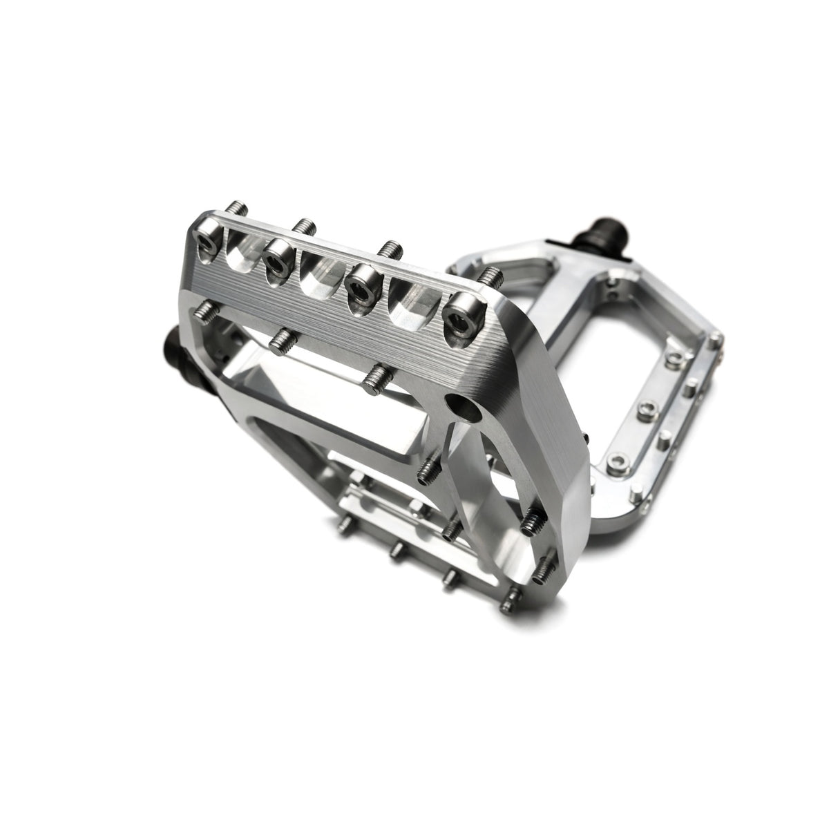 Nedažyti HXR COMPONENTS platforminiai pedalai su plieninėmis ašimis